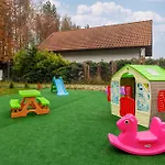 Dom Ostoya Wrzosowo - Ogrod, Plac Zabaw & Klimatyzacja By Renters Prázdninový dům