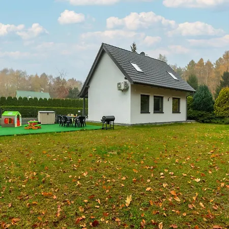 Dom Ostoya Wrzosowo - Ogrod, Plac Zabaw & Klimatyzacja By Renters بيت للعطل